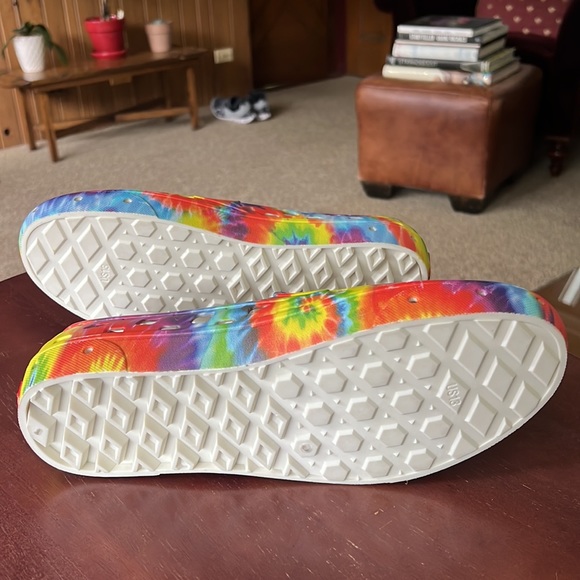 NEW Vans UA Slip On TRK Tie Dyed Rubber Comfort Sneaker NWT - Picture 7 of 7
